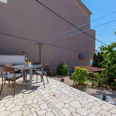 House And Apt. In 39364 شقة *