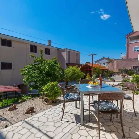شقة House And Apt. In 39364