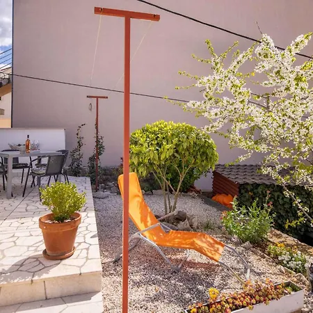 شقة House And Apt. In 39364