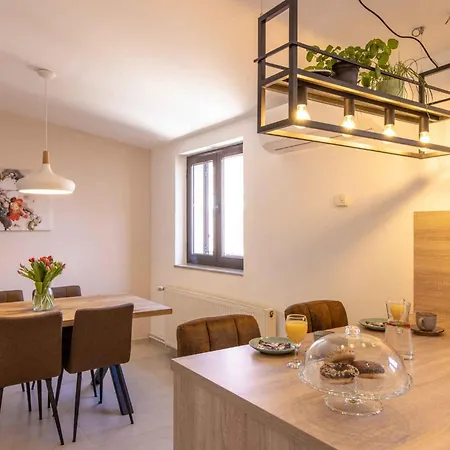 شقة House And Apt. In 39364
