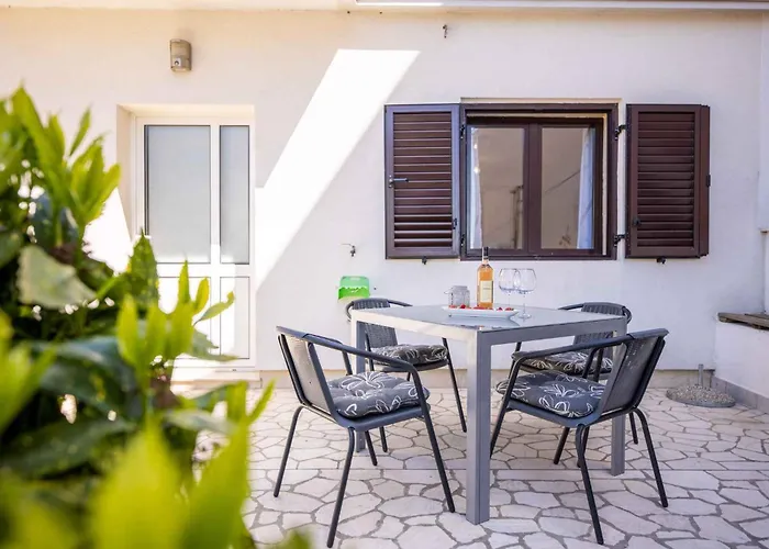 Daire House And Apt. In 39364 Crikvenica